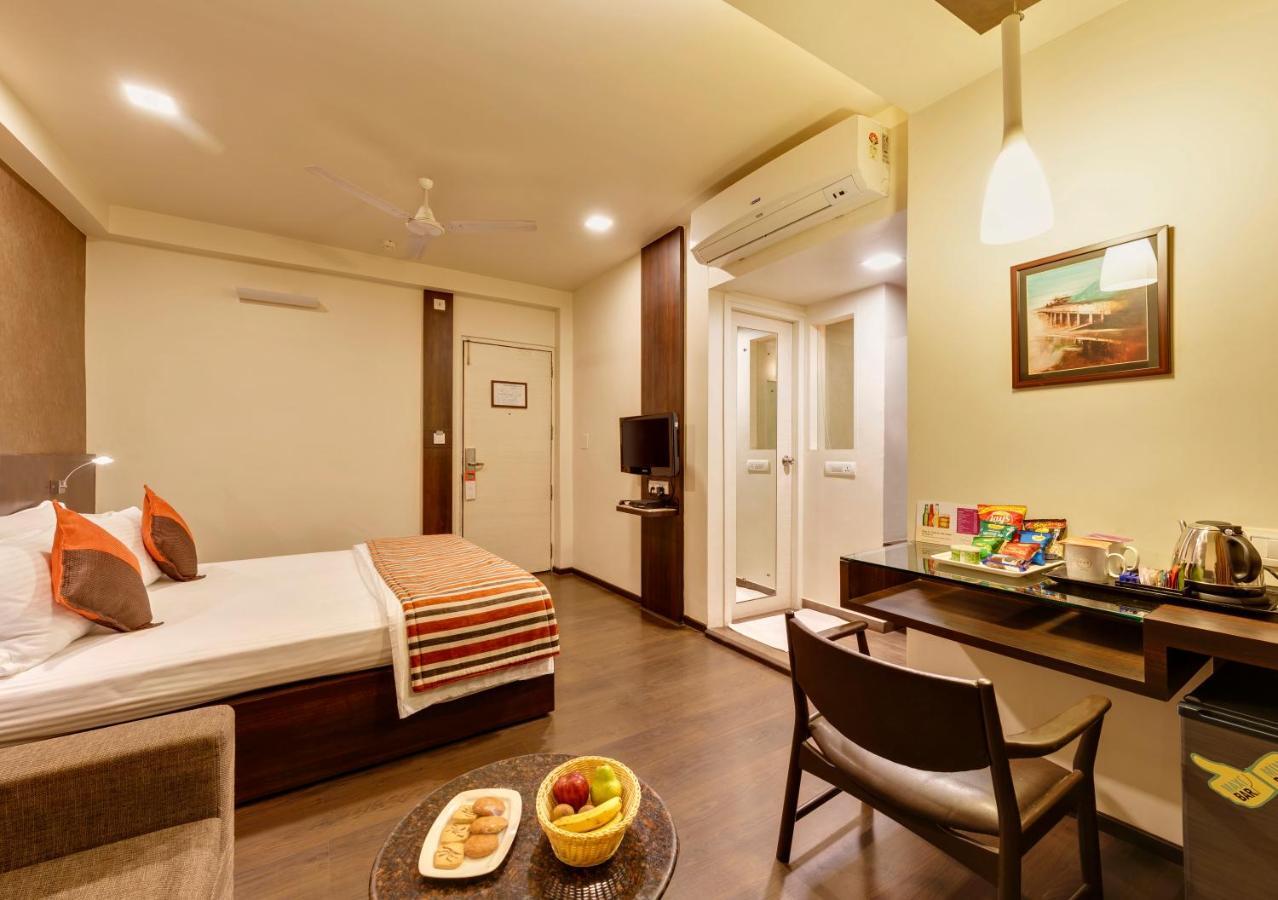 Citrus Hotel Kolhapur Exterior foto